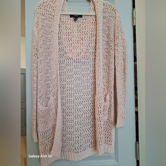 Light Pink Knitted Cardigan with Hood and Pockets - Picture 2 of 4